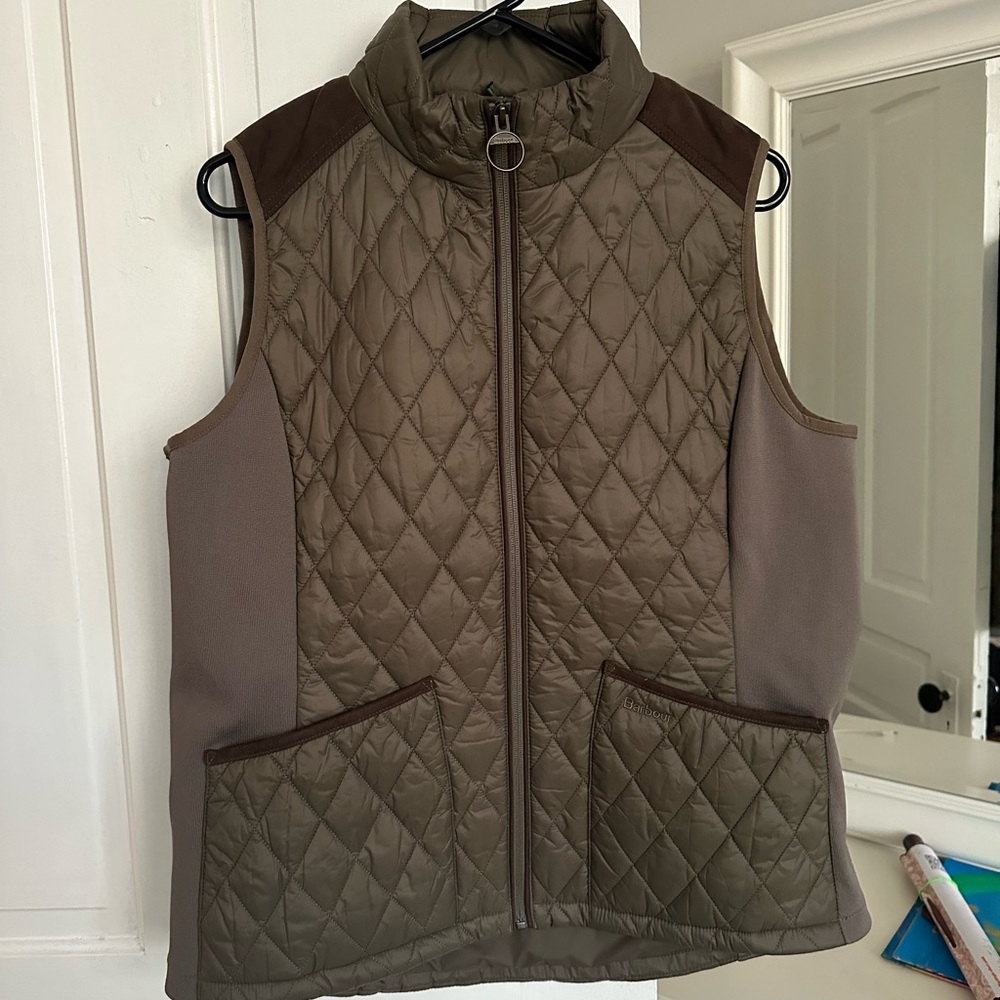 NWT Barbour Ladies High Field Gilet Quilted Vest - Olive Green - Picture 2 of 8